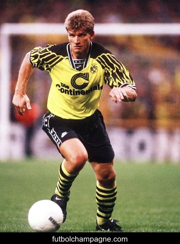 Retro 94_95 Borussia Dortmund Home Yellow Jersey - Image 6
