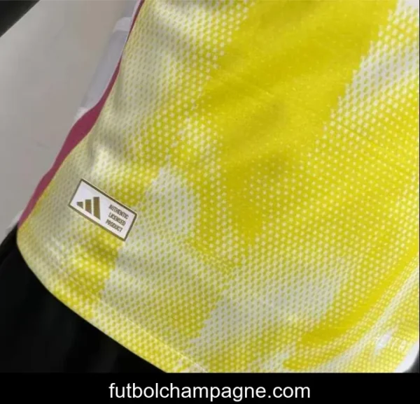 Player Version 24_25 Juventus Away Yellow Jersey - Image 5