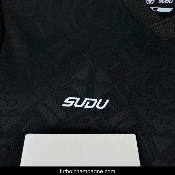 2025_26 Wolverhampton Wanderers Goalkeeper Black Jersey - Image 5