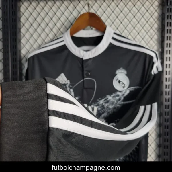 Retro 14_15 Real Madrid Third Black Dragon Long Jersey - Image 7