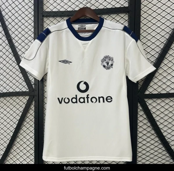 00_01 Retro Manchester United Away Jersey - Image 7