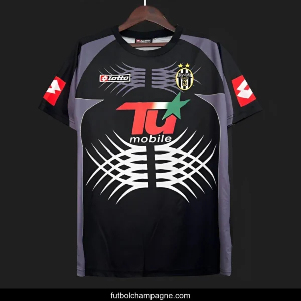 Retro 01_02 Juventus Black Goalkeeper Jersey - Image 5
