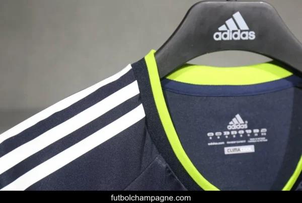 Player Version Retro 09_10 Real Madrid Away Jersey - Image 10