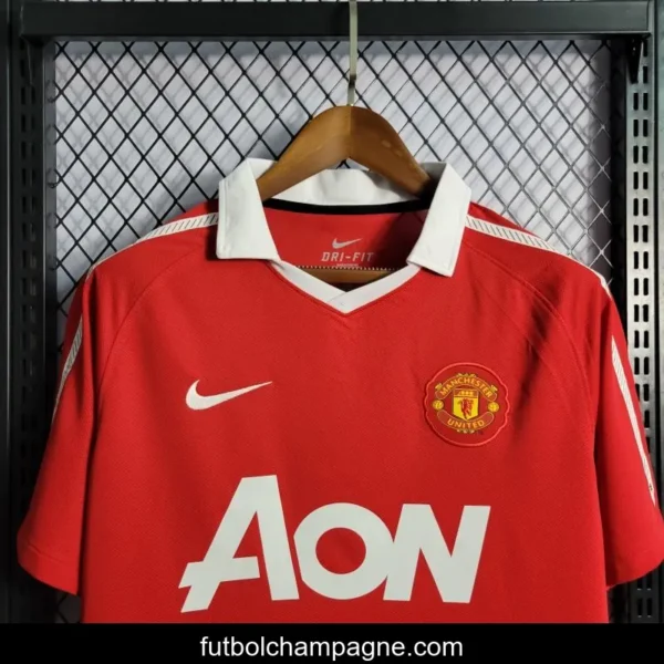 Retro 10-11 Manchester United Home Jersey - Image 10