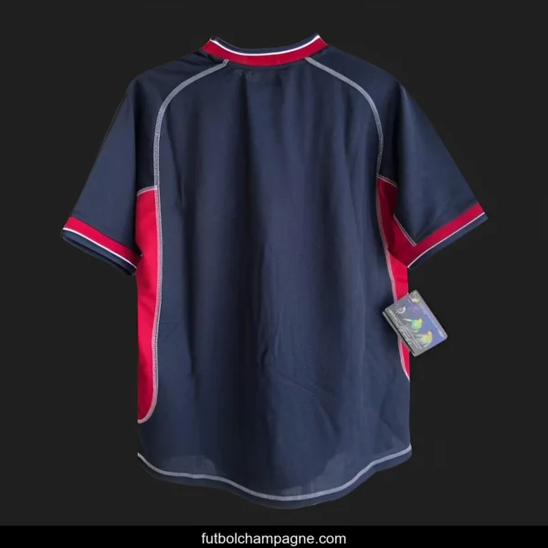 Retro 01_02 Manchester United Third Black Jersey - Image 2