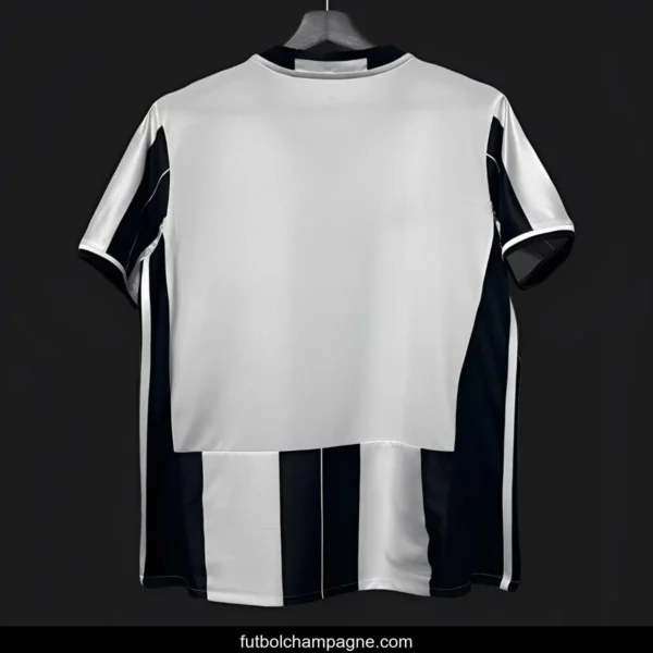 Retro 16_17 Juventus Home Jersey - Image 3