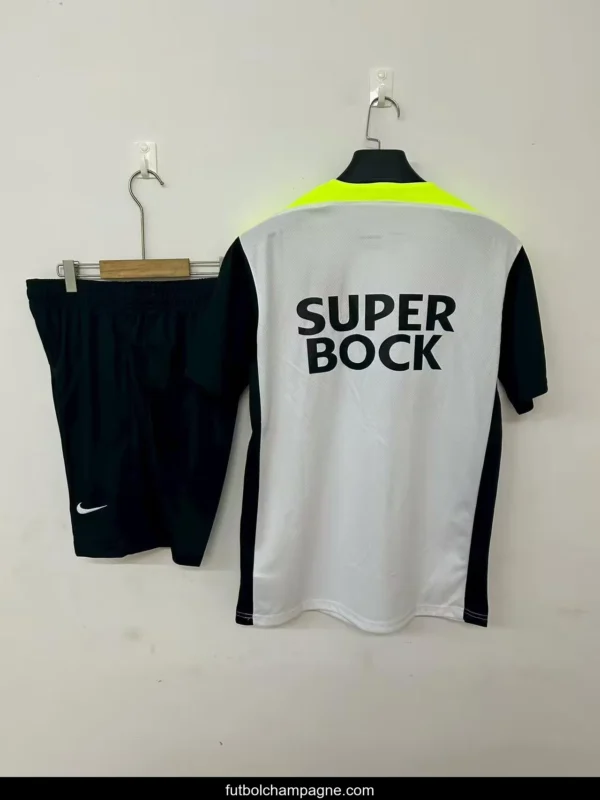 25_26 Sporting Lisbon Pre-match Training Jersey Off-white+Shorts - Image 3