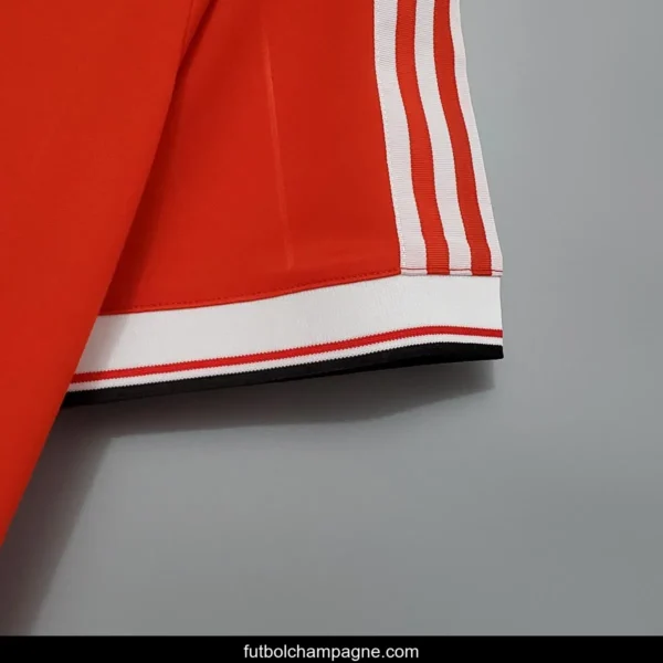 Retro 83_84 Manchester United home Soccer Jersey - Image 8
