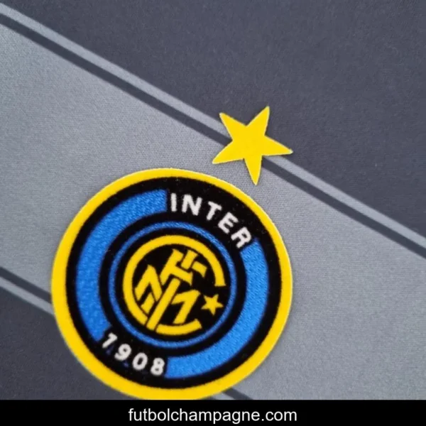 Retro Inter Milan 04_05 Third Away Soccer Jersey - Image 10