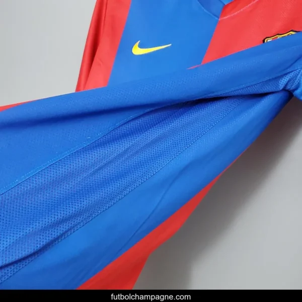 Retro Barcelona 06_07 home Soccer Jersey - Image 8