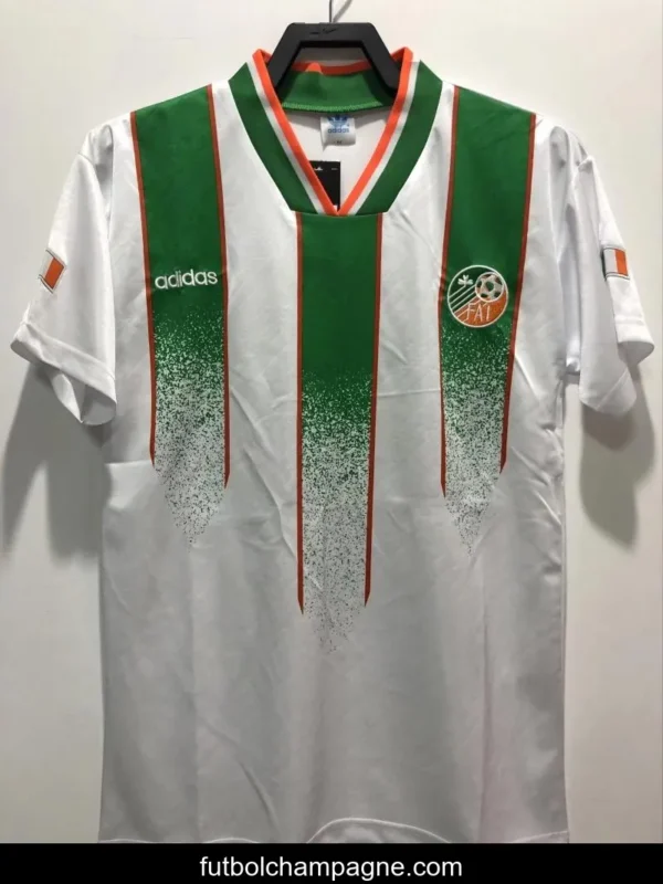 Retro 1994 Ireland Away White Soccer Jersey - Image 7