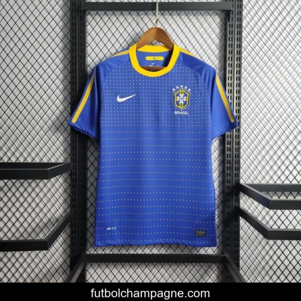 Retro 2010 Brazil Away Soccer Jersey - Image 11
