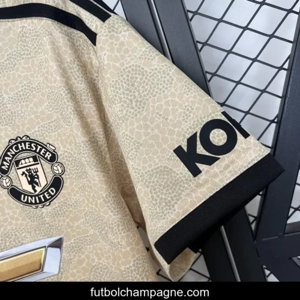 19_20 Retro Manchester United Away Jersey - Image 6