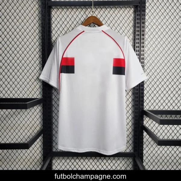 Retro 01_02 Flamengo Away White Jersey - Image 9