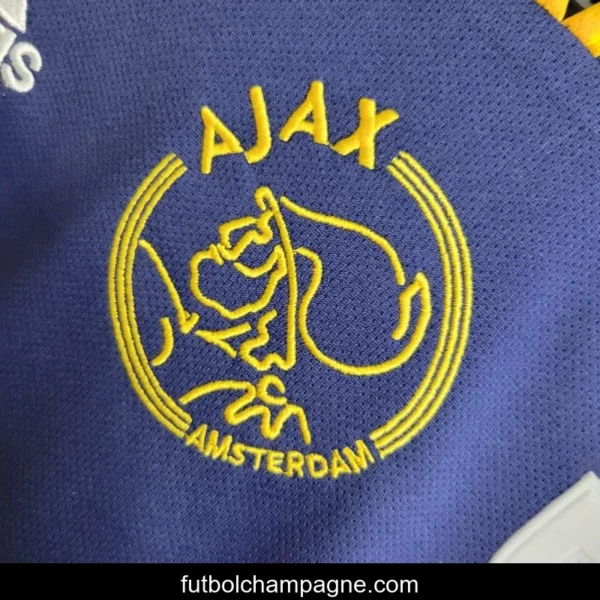 Retro 2000-01 Ajax Away Jersey - Image 9
