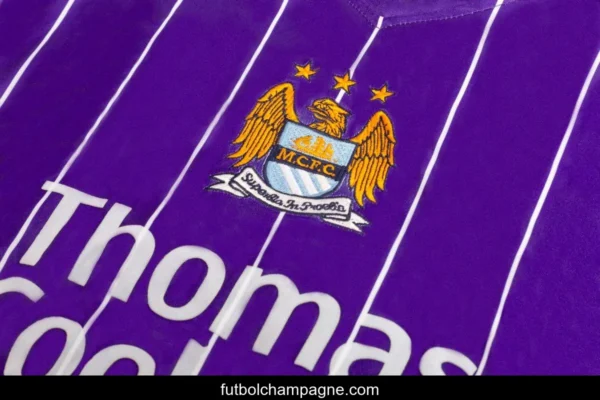 Retro 07_08 Manchester City Away Purple Jersey - Image 9