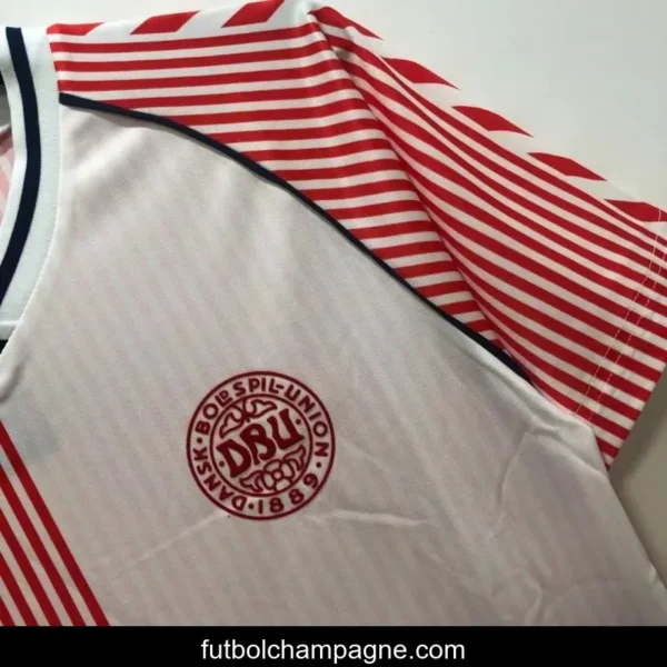 Retro 1986 Denmark Away Soccer Jersey - Image 8