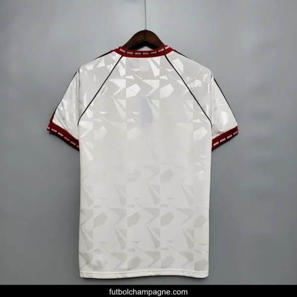 Retro 1991 Manchester United white Soccer Jersey - Image 9