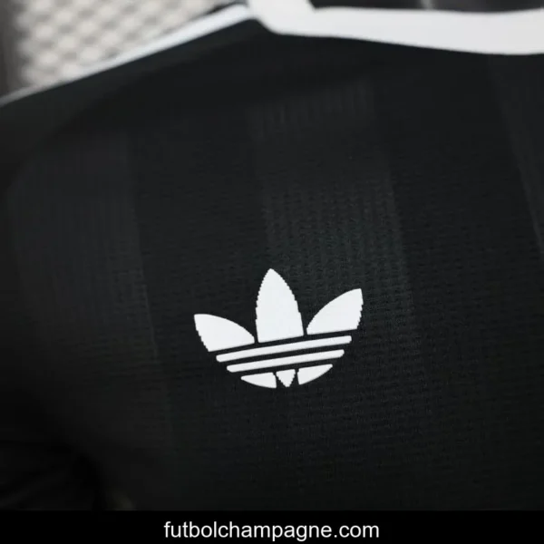 Player Version 25_26 Liverpool Black Goalkeeper Jersey - Image 11